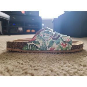 Just Be Slide Sandals Size 10 cute tropical print EUC